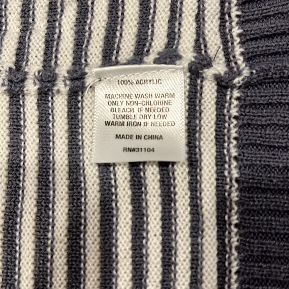 New Directions Studio Grey White Poncho Size L/XL - Picture 6 of 6